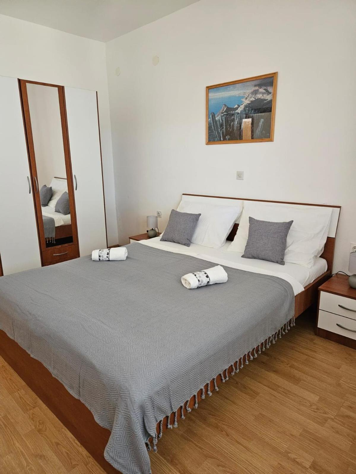 Pljesa Apartments Supetarska Draga Kültér fotó